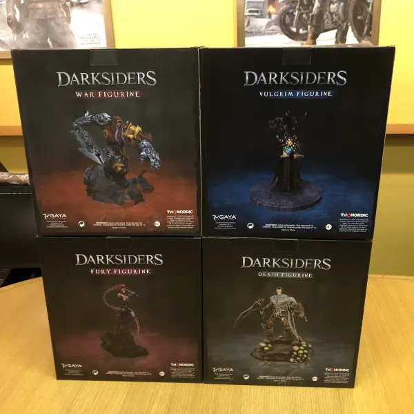 Unboxing The Darksiders III Apocalypse Edition