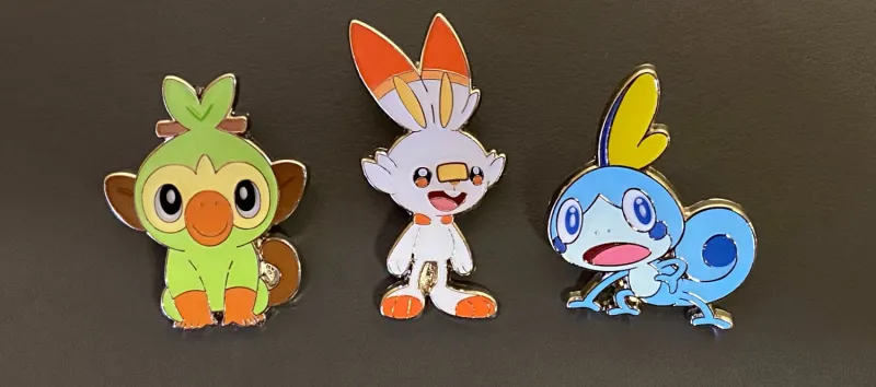 Check Out The First Few Pokémon Sword & Shield Cards From The Galar Collection Boxes