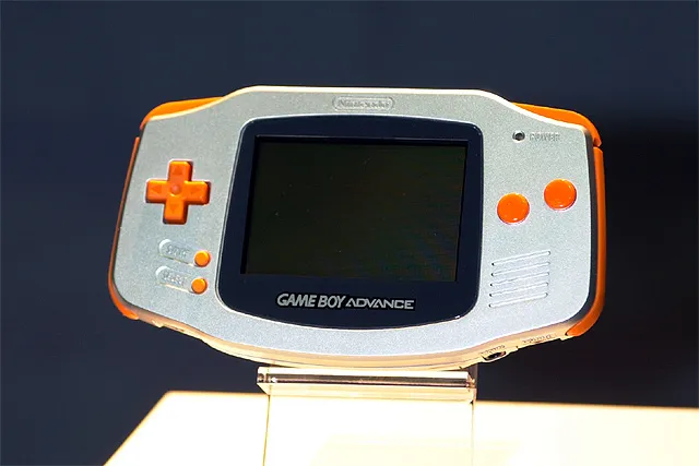 Rare Gameboy Advance Prototype Pops Up During Auction 