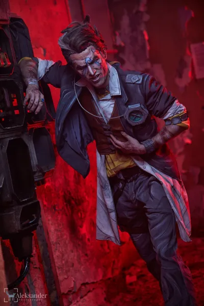 This Borderlands Cosplayer Brings "The Fall Of Handsome Jack" To Life In Incredible Cosplay