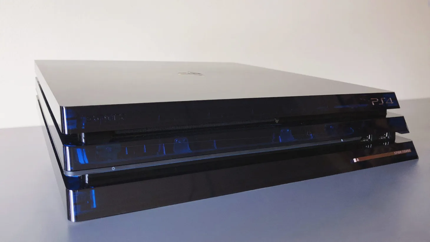 Unboxing The 500 Million Limited Edition PlayStation 4 Pro