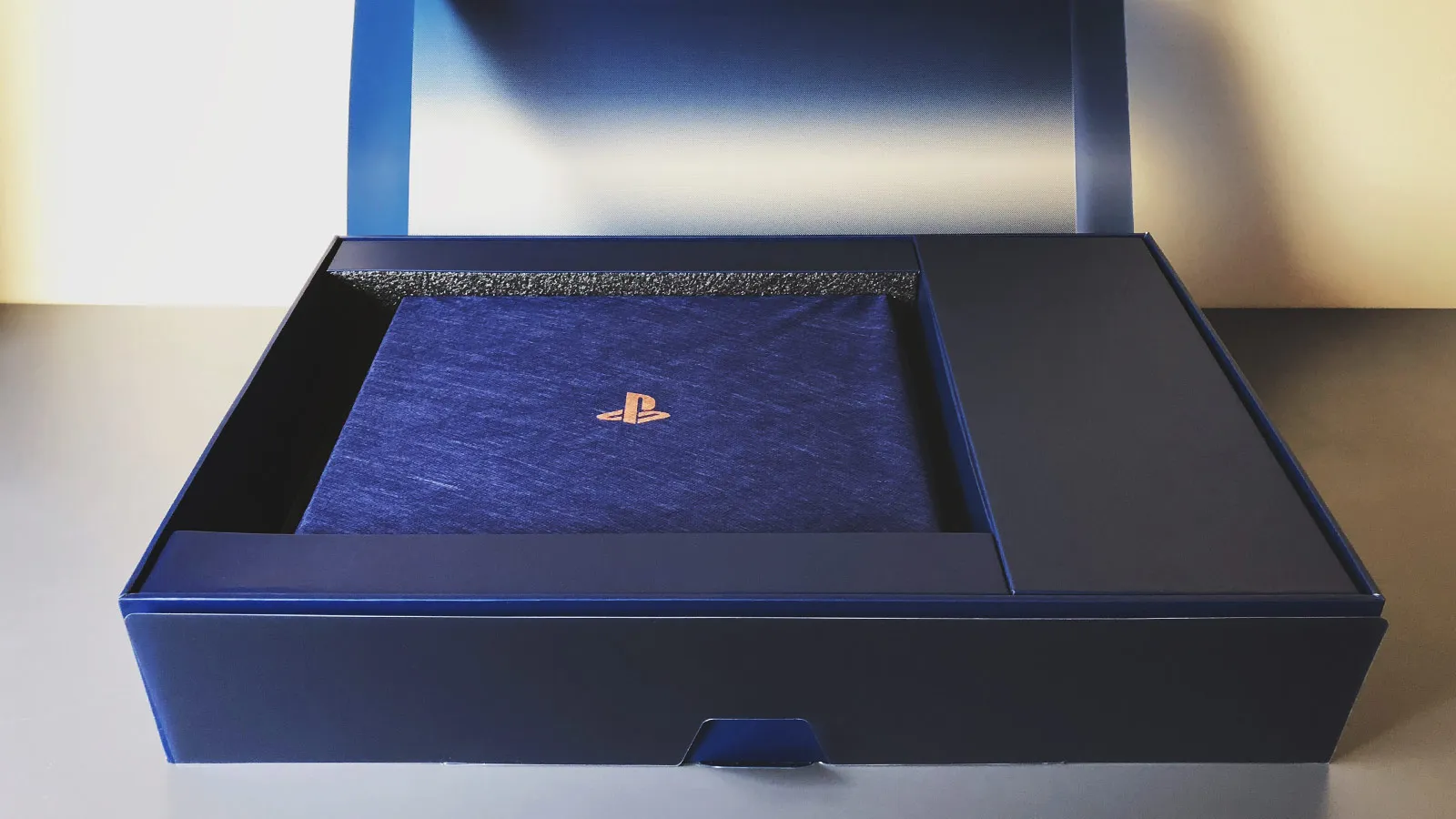 Unboxing The 500 Million Limited Edition PlayStation 4 Pro