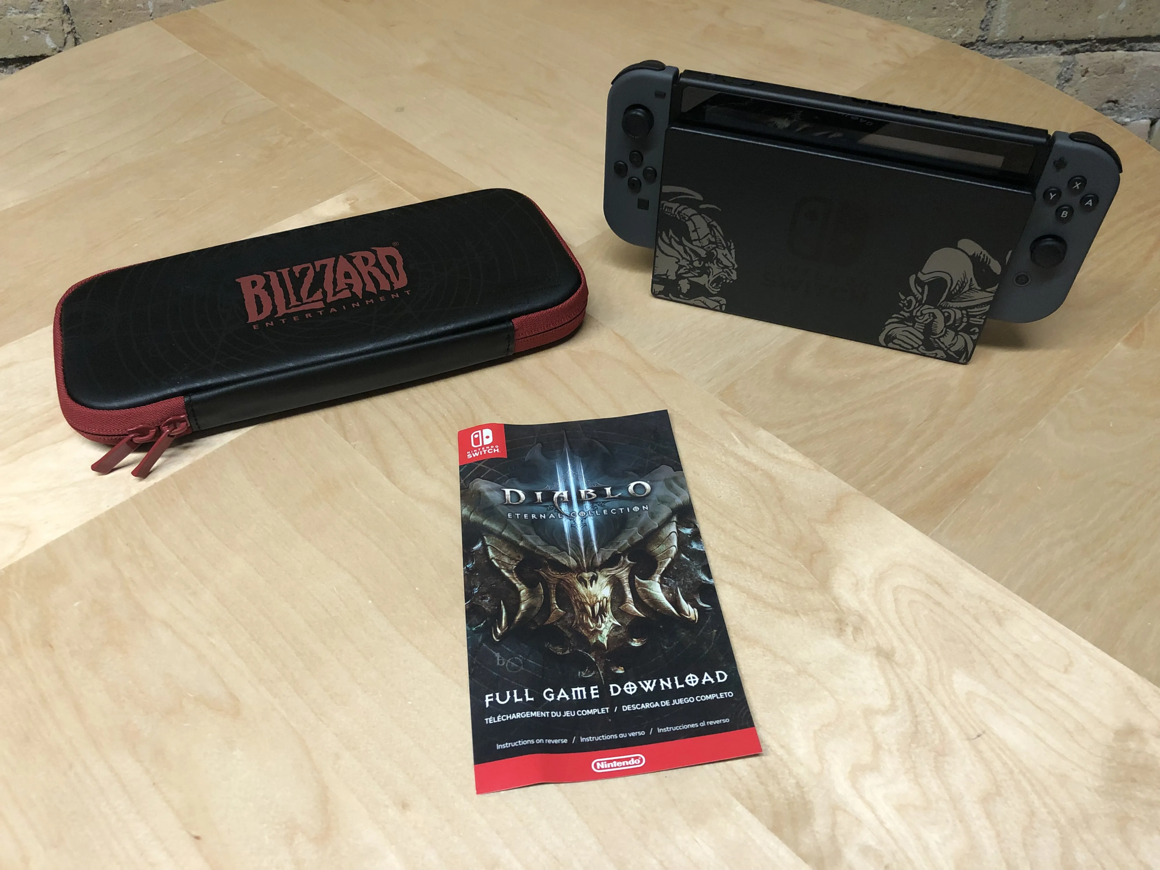Unboxing The Nintendo Switch Diablo III Bundle
