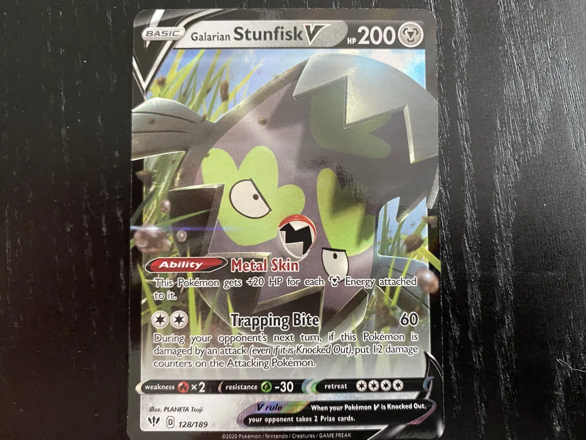 The Coolest Pokémon Sword & Shield – Darkness Ablaze Cards We Pulled From Booster Packs