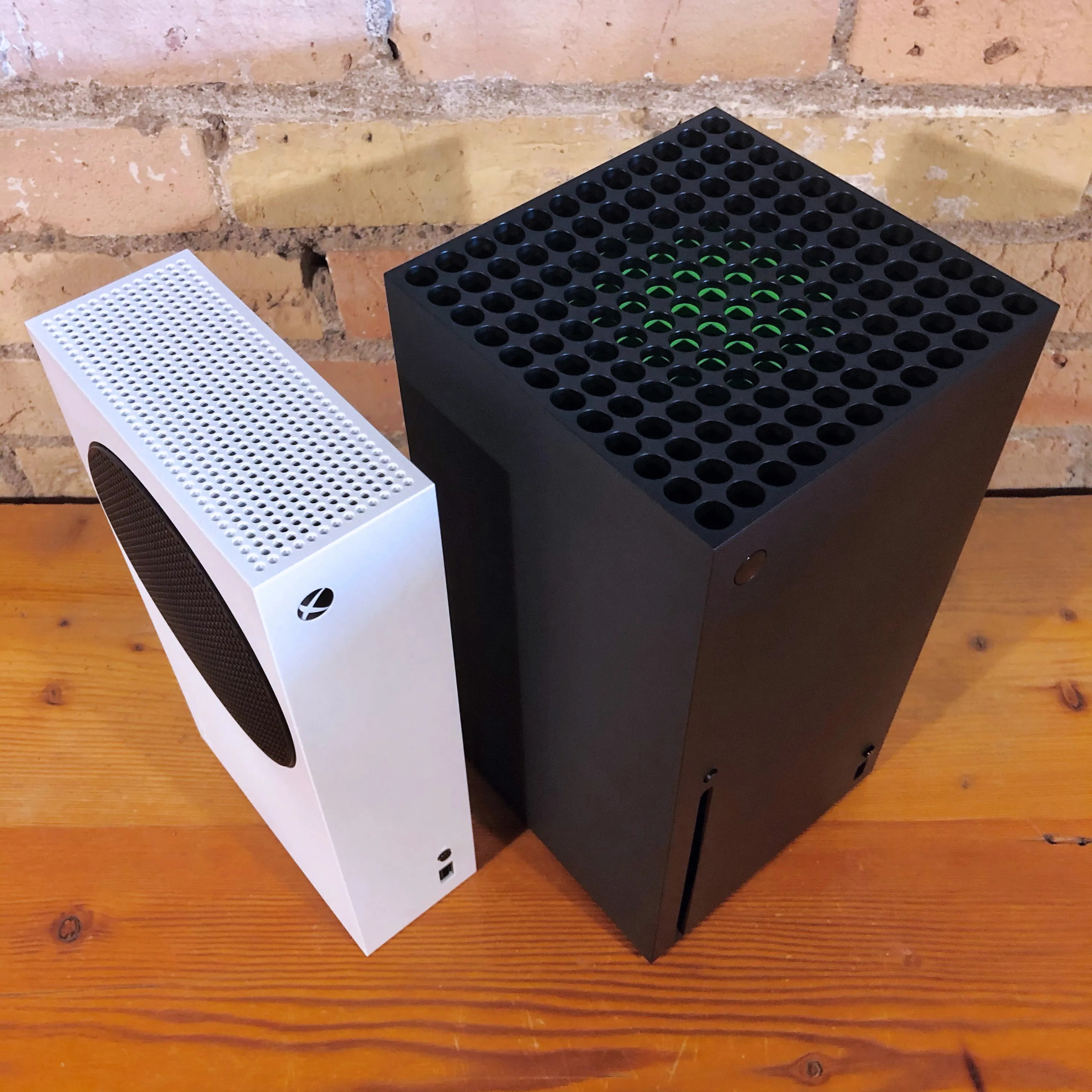 How Big Are The Xbox Series X And Xbox Series S?