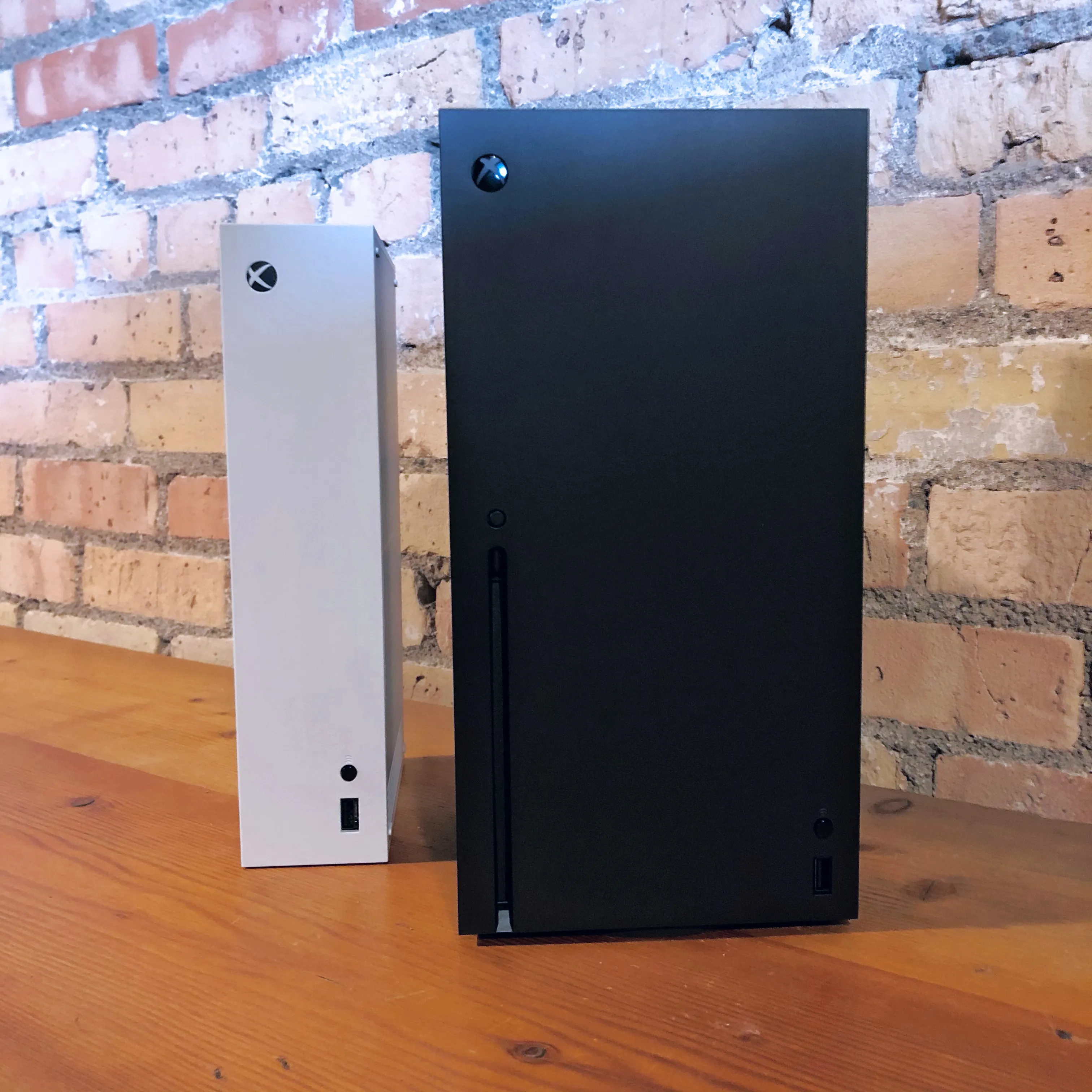 How Big Are The Xbox Series X And Xbox Series S?