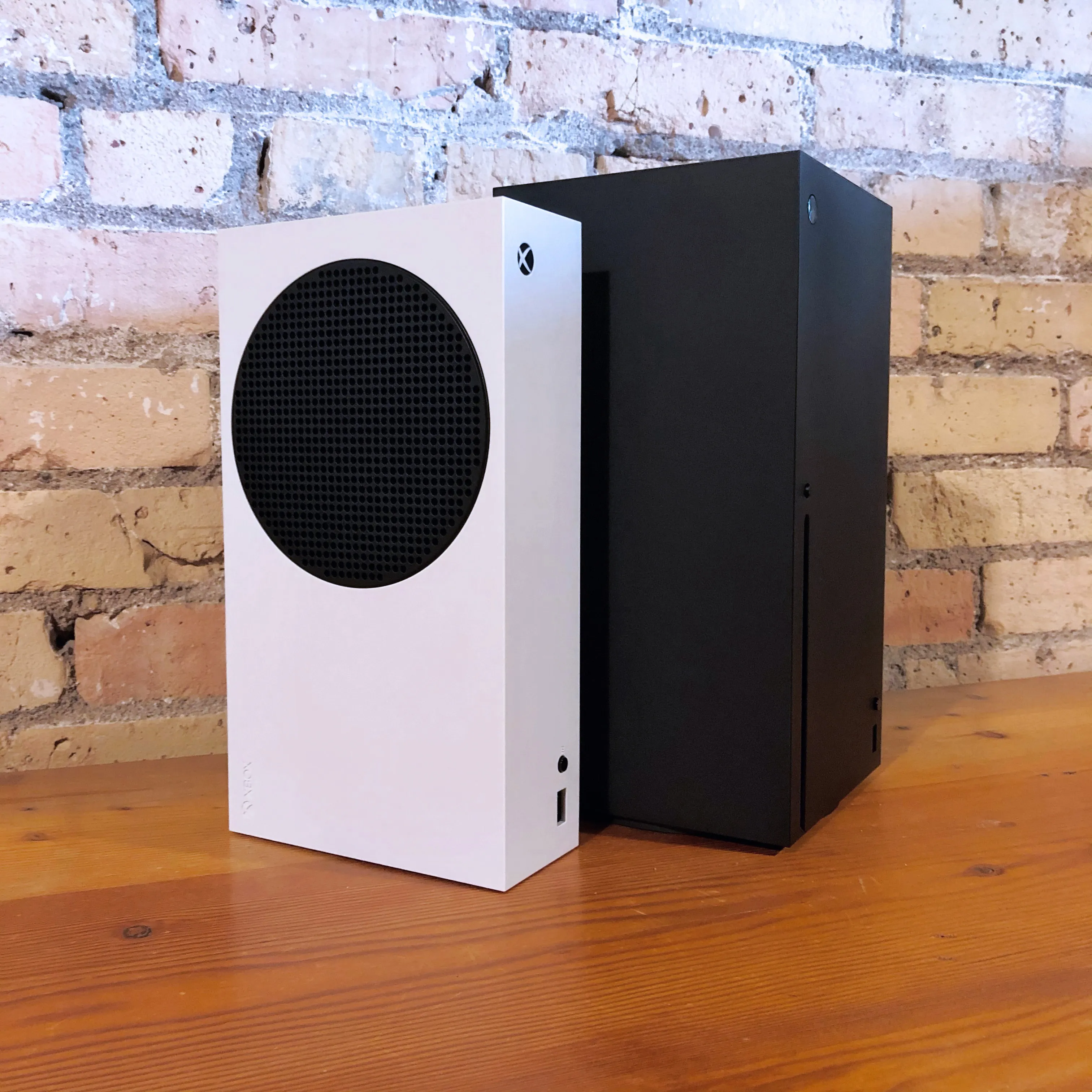 How Big Are The Xbox Series X And Xbox Series S?