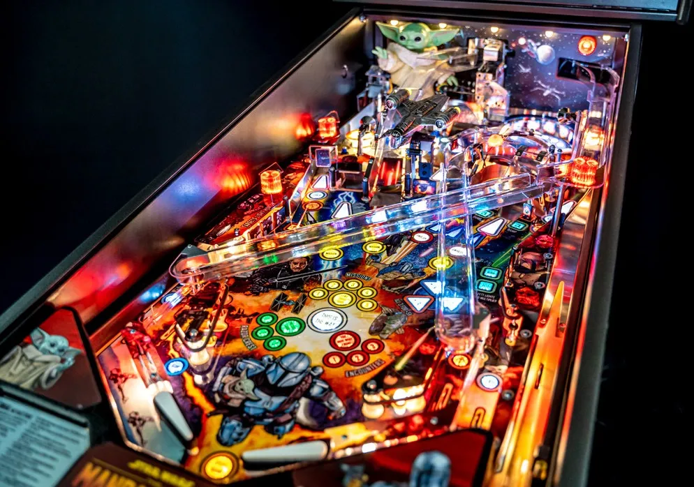The Mandalorian Pinball Machine Is Expensive And Looks Awesome