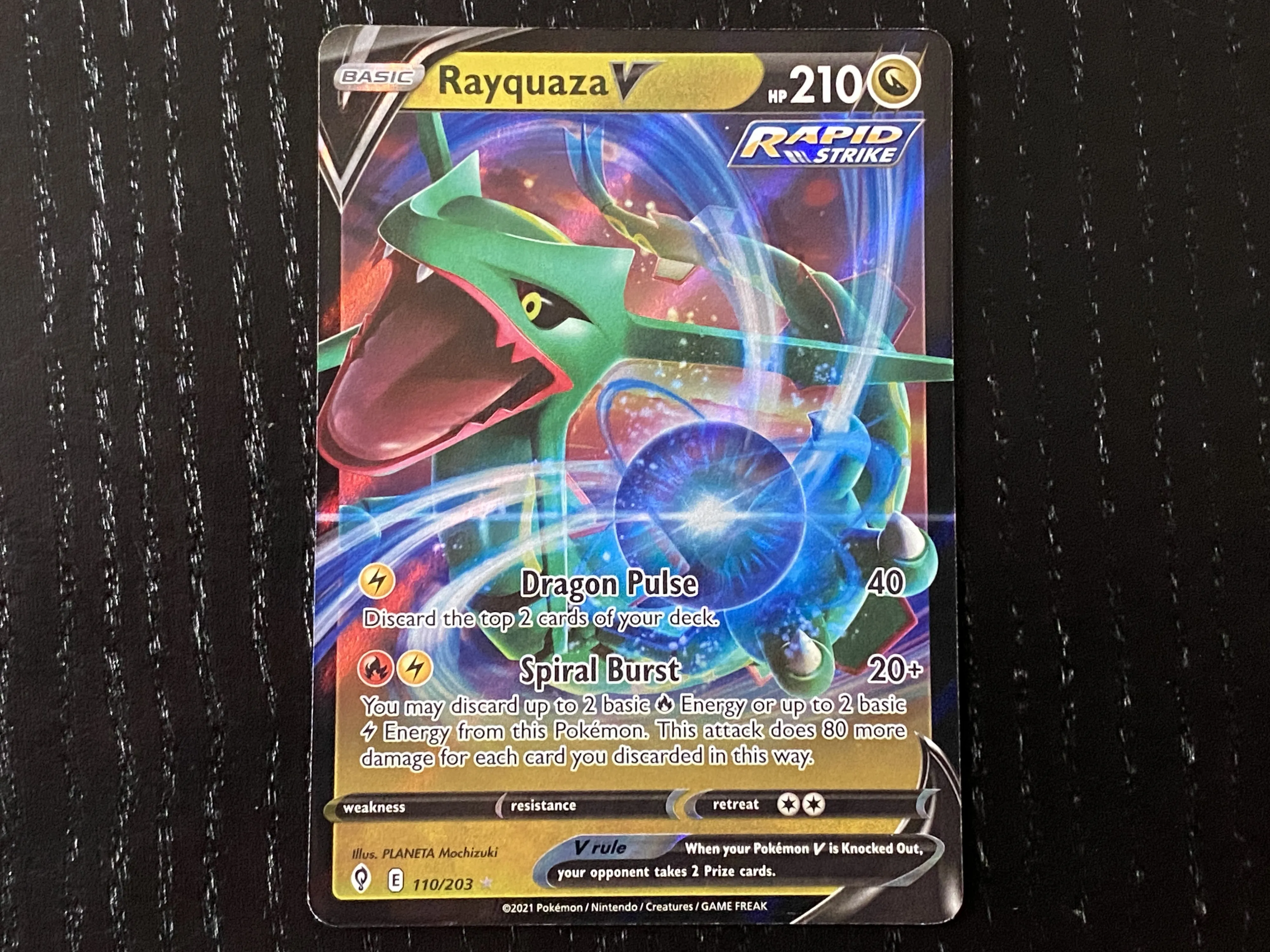 Pokémon Sword & Shield – Evolving Skies: The Coolest Cards We Pulled From Boosters Packs