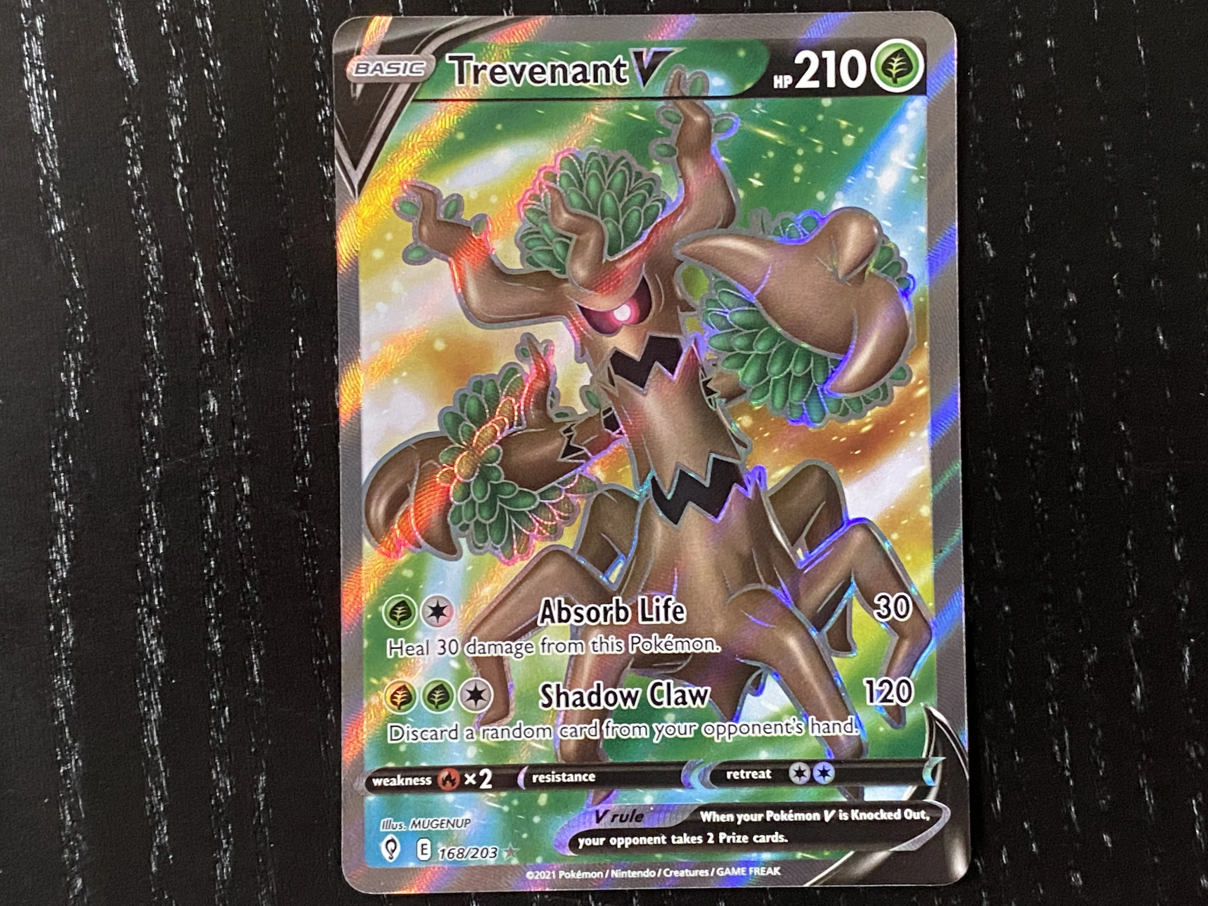 Pokémon Sword & Shield – Evolving Skies: The Coolest Cards We Pulled From Boosters Packs