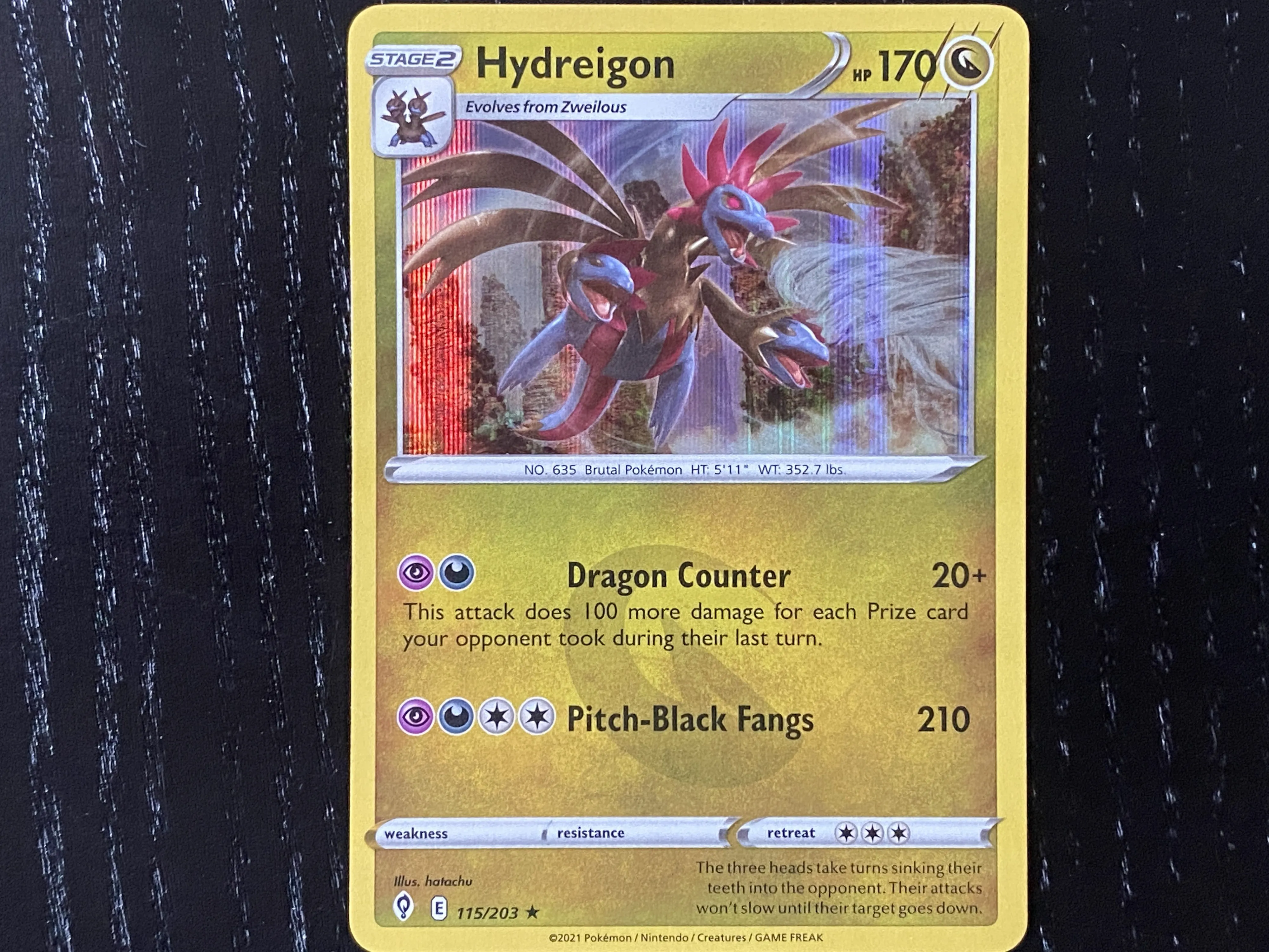 Pokémon Sword & Shield – Evolving Skies: The Coolest Cards We Pulled From Boosters Packs