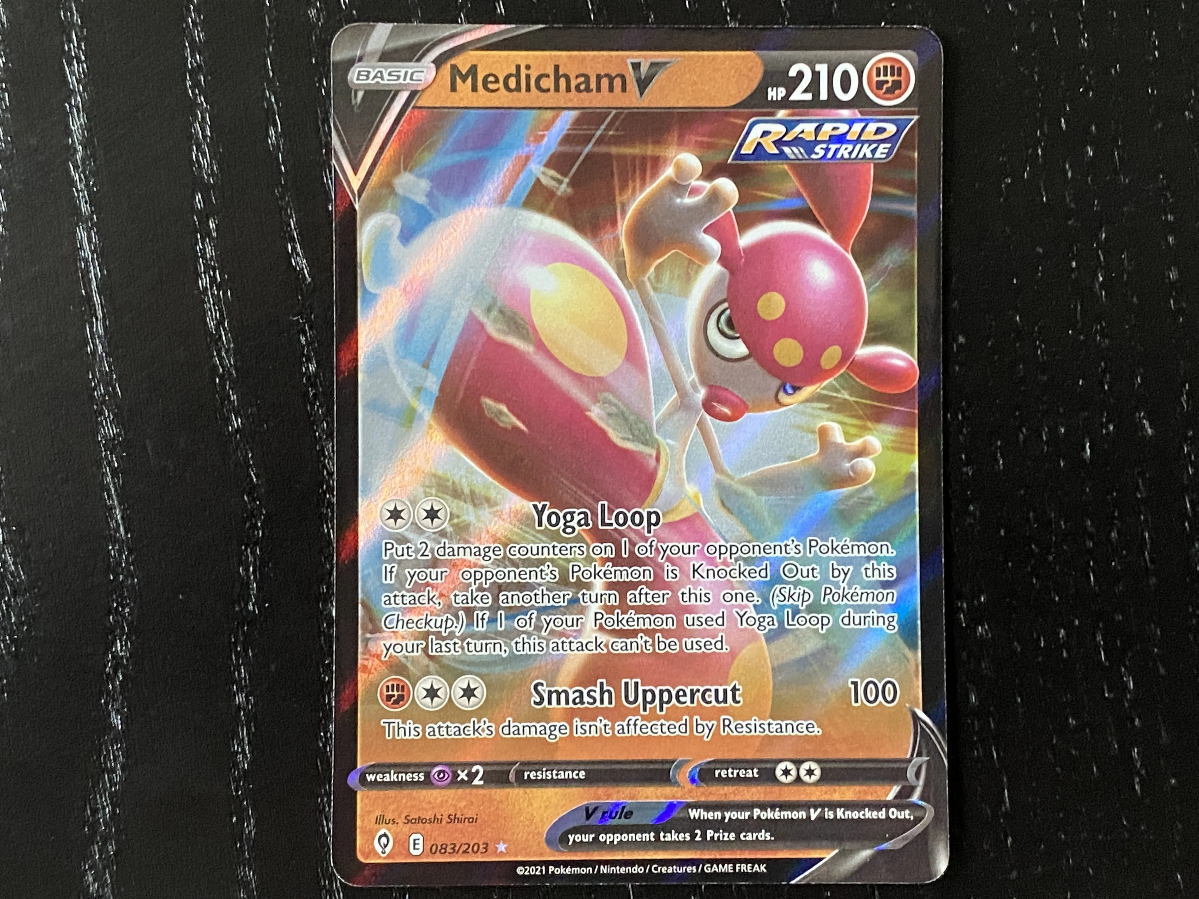 Pokémon Sword & Shield – Evolving Skies: The Coolest Cards We Pulled From Boosters Packs