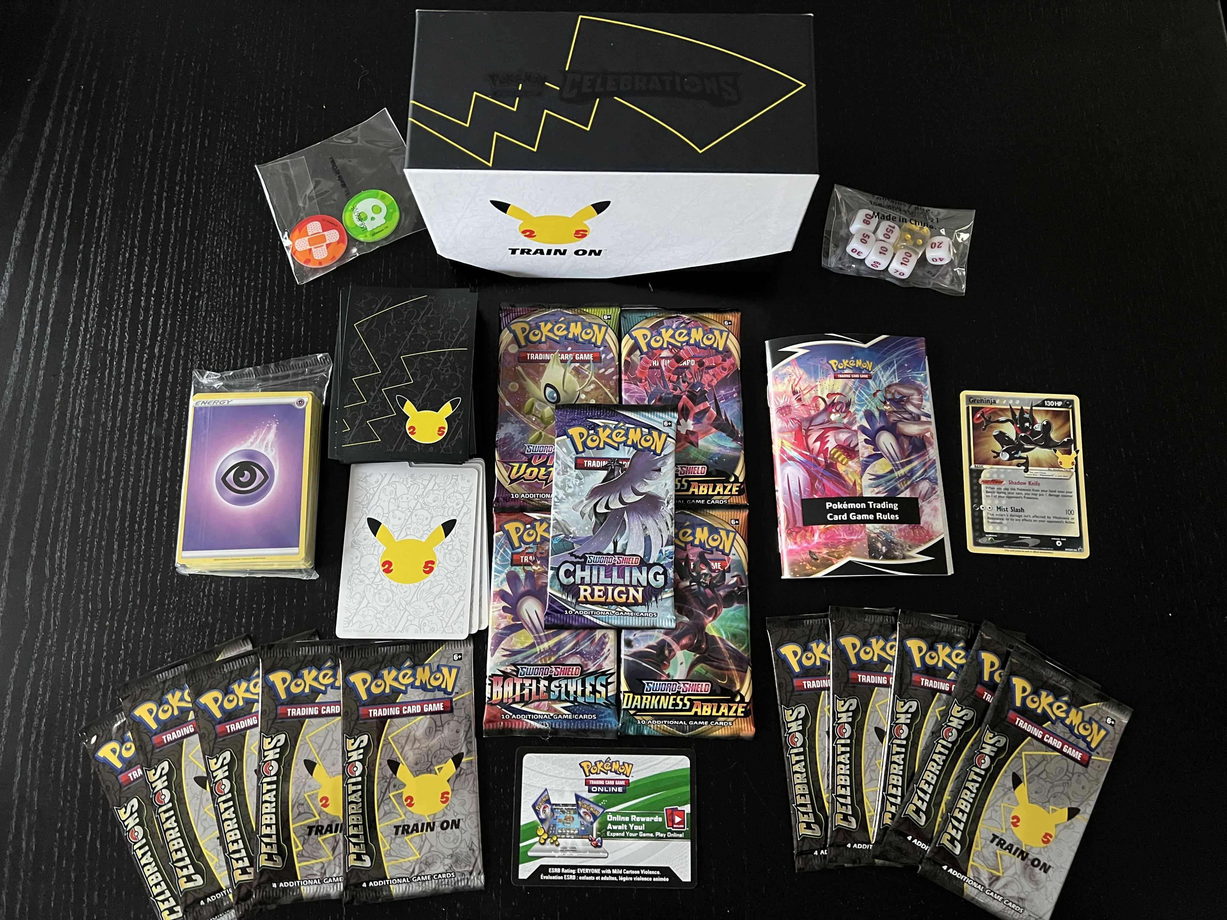 Pokémon Trading Card Game Celebrations – Unboxing And The Coolest Cards We Pulled
