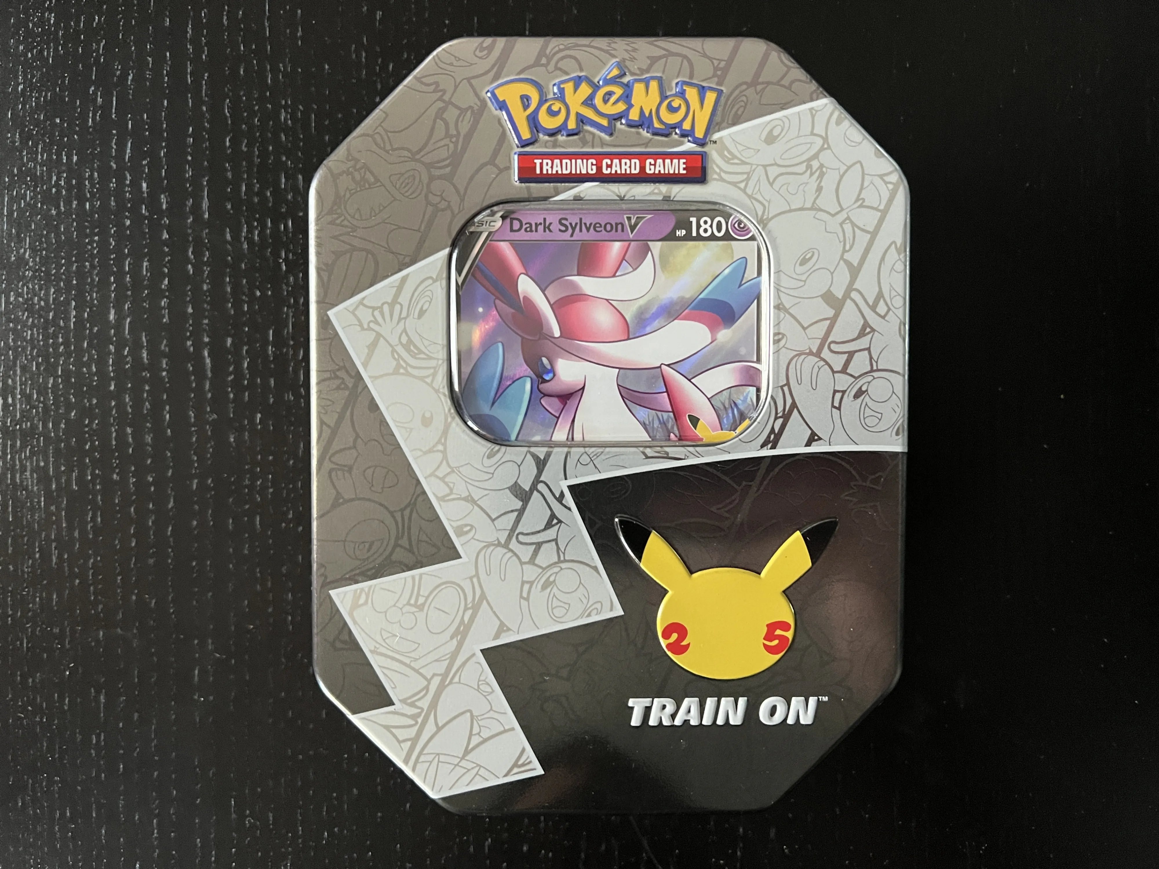Pokémon Trading Card Game Celebrations – Unboxing And The Coolest Cards We Pulled