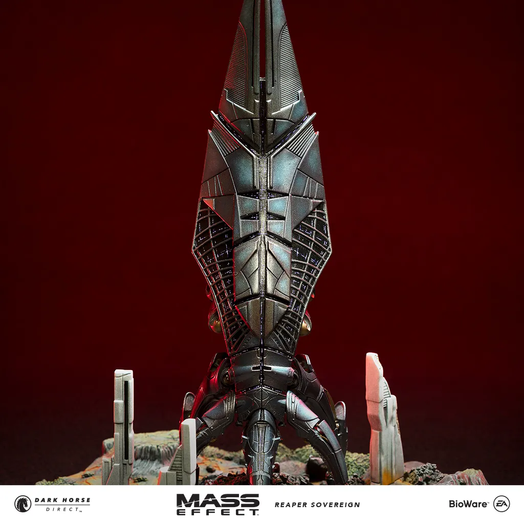 Mass Effect: Dark Horse Unveils Beautiful Reaper Sovereign Ship Replica Now Available For Pre-Order