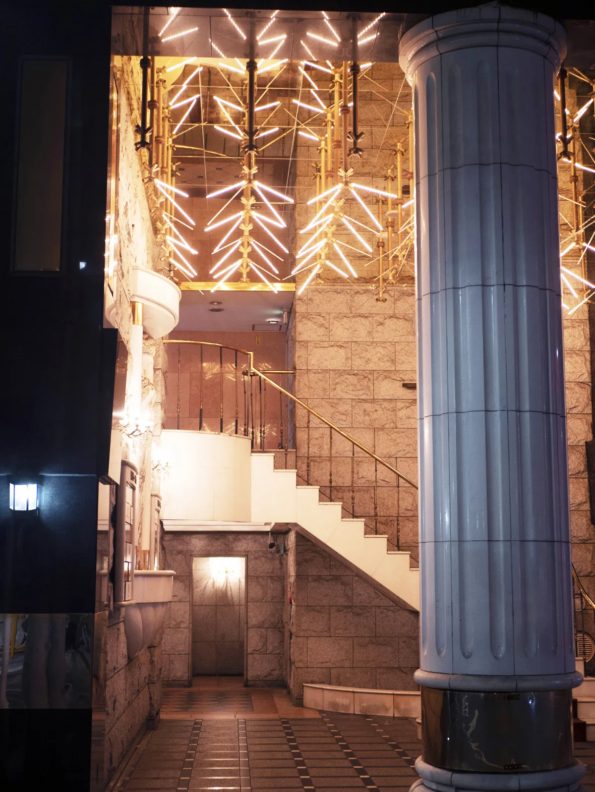 The Real-Life Kamurochō: A Yakuza History Lesson with Tokyo Vice’s Jake Adelstein