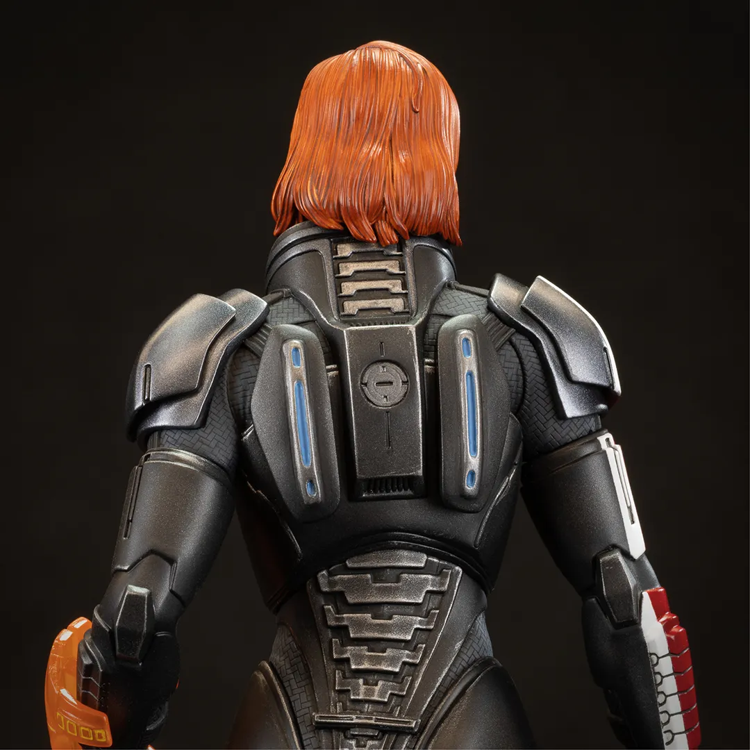 Exclusive – Dark Horse Reveals New Mass Effect Commander Shepard Statues
