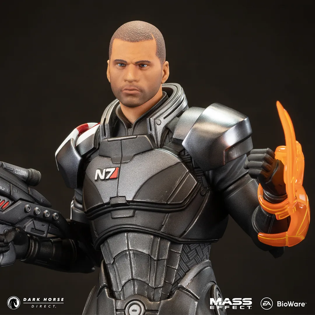 Exclusive – Dark Horse Reveals New Mass Effect Commander Shepard Statues