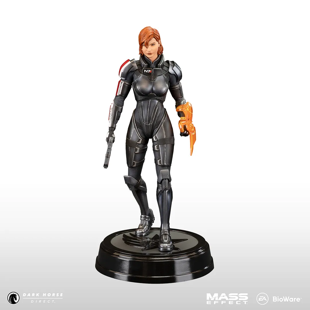 Exclusive – Dark Horse Reveals New Mass Effect Commander Shepard Statues