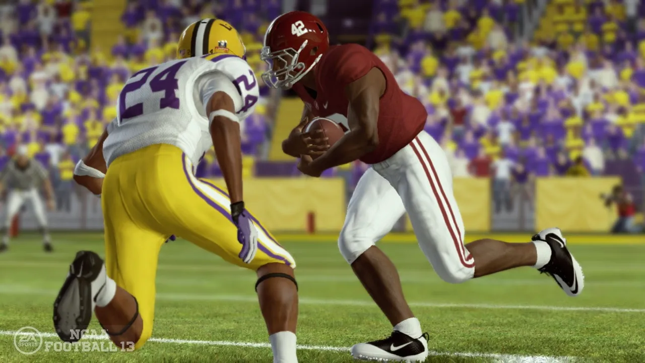 EA Tiburon Makes A Fourth-Down Conversion During A Crucial Drive