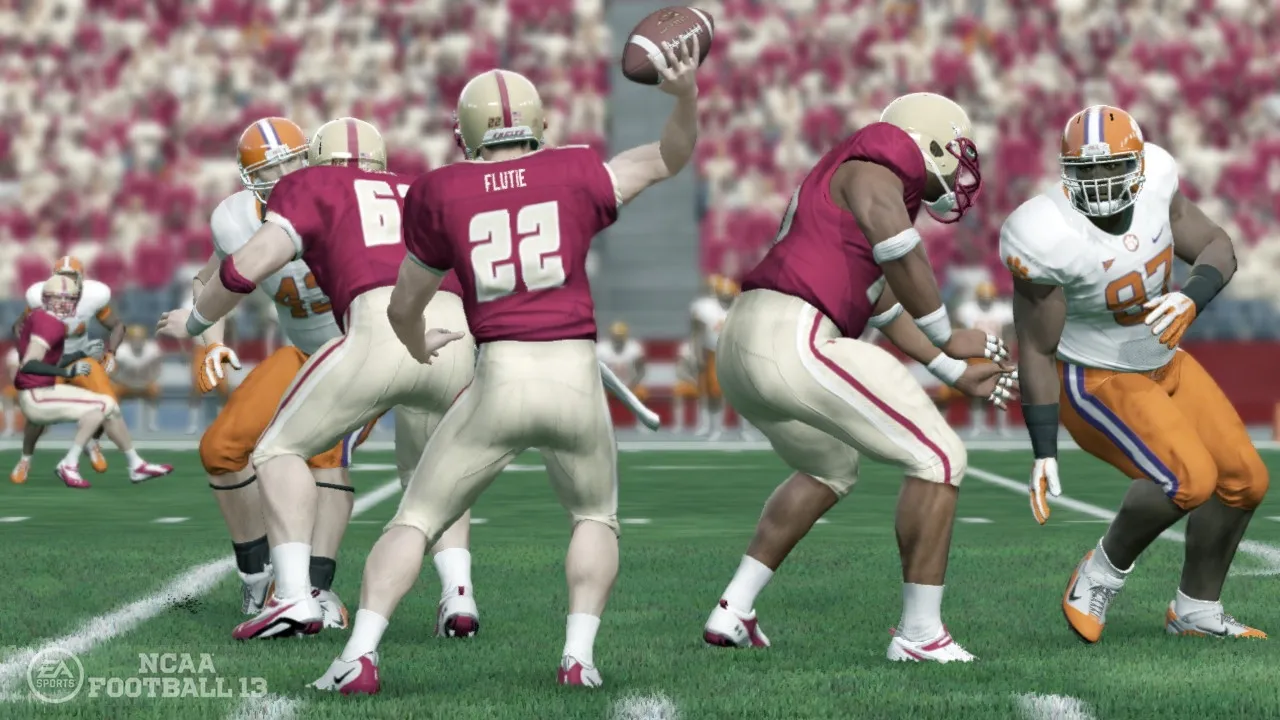 EA Tiburon Makes A Fourth-Down Conversion During A Crucial Drive
