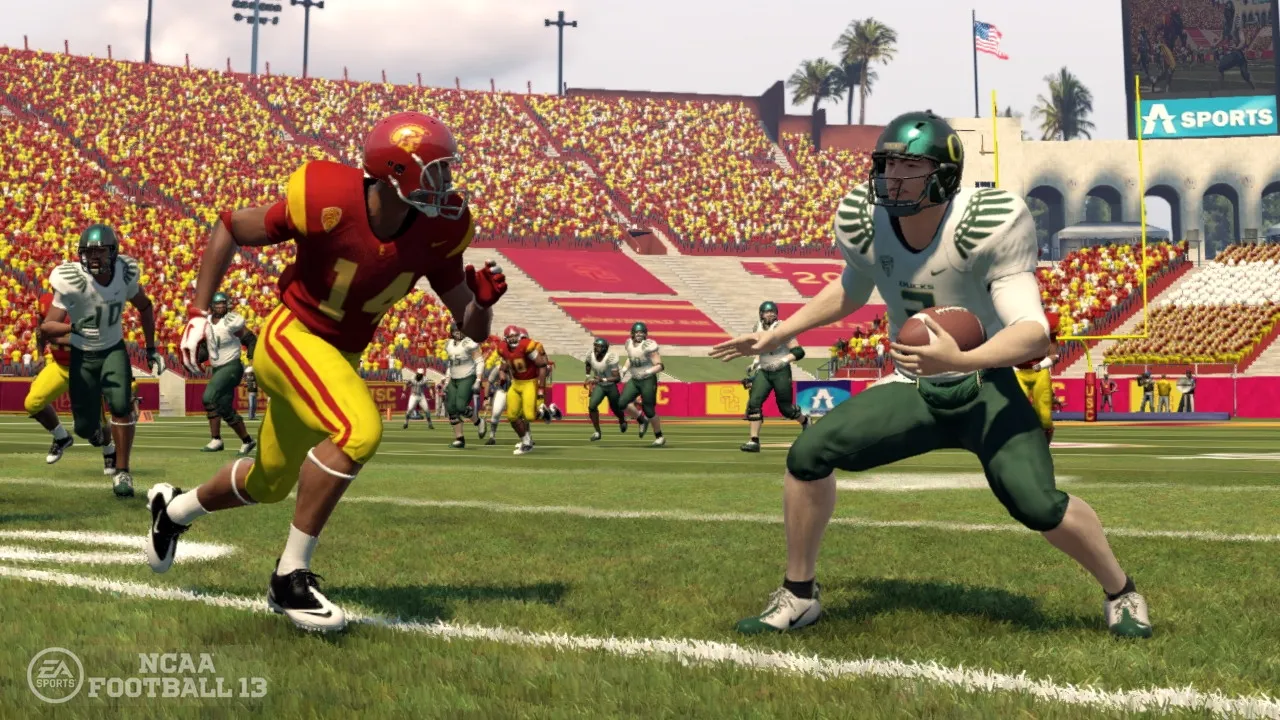 EA Tiburon Makes A Fourth-Down Conversion During A Crucial Drive