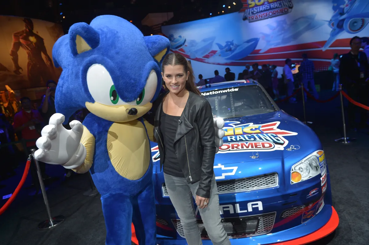 NASCAR Driver Danica Patrick To Be Playable In Sonic & All-Stars Racing Transformed
