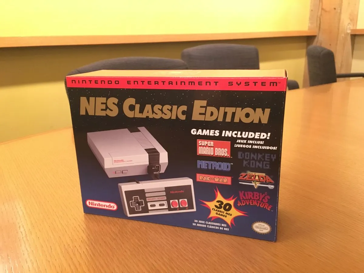 Getting Up-Close With NES Classic Edition