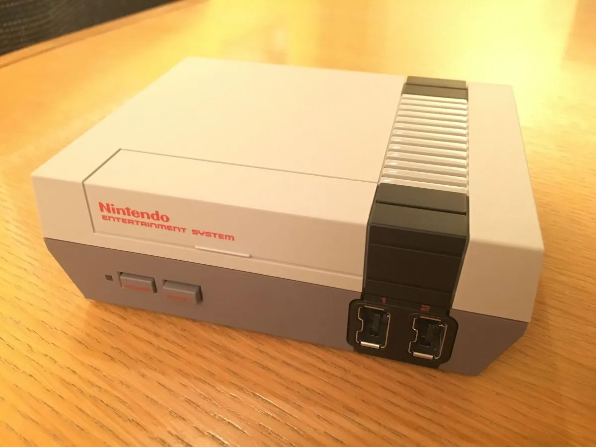 Getting Up-Close With NES Classic Edition