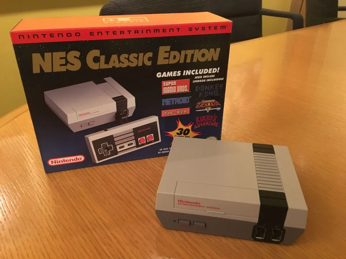 Getting Up-Close With NES Classic Edition