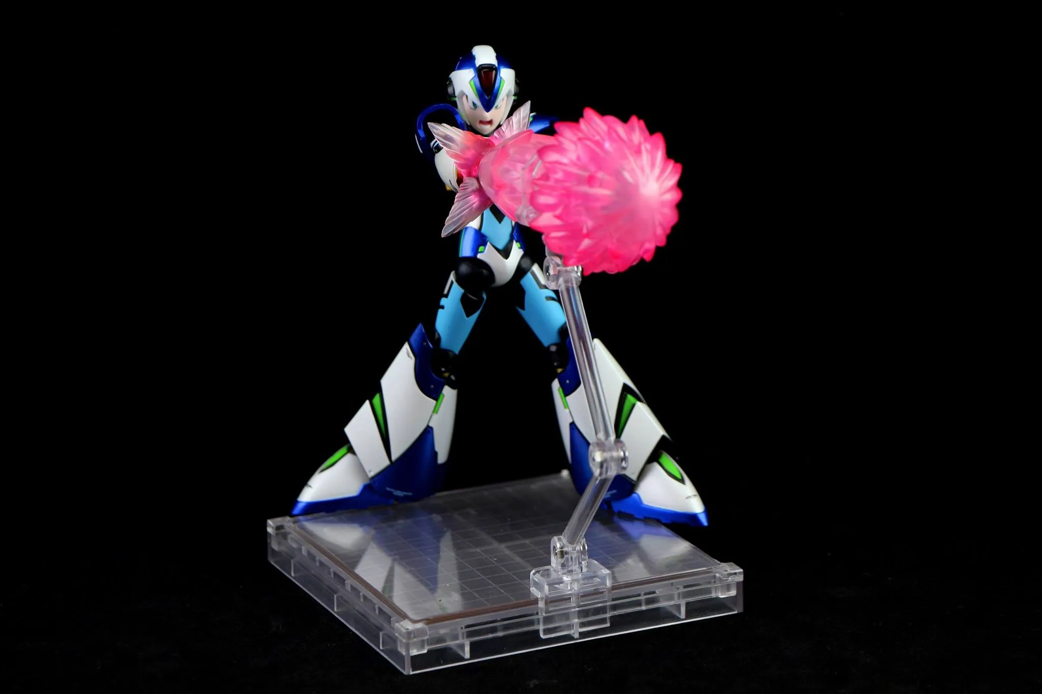 TruForce Collectibles Shows Off Exclusive Mega Man Comic Con Figure 