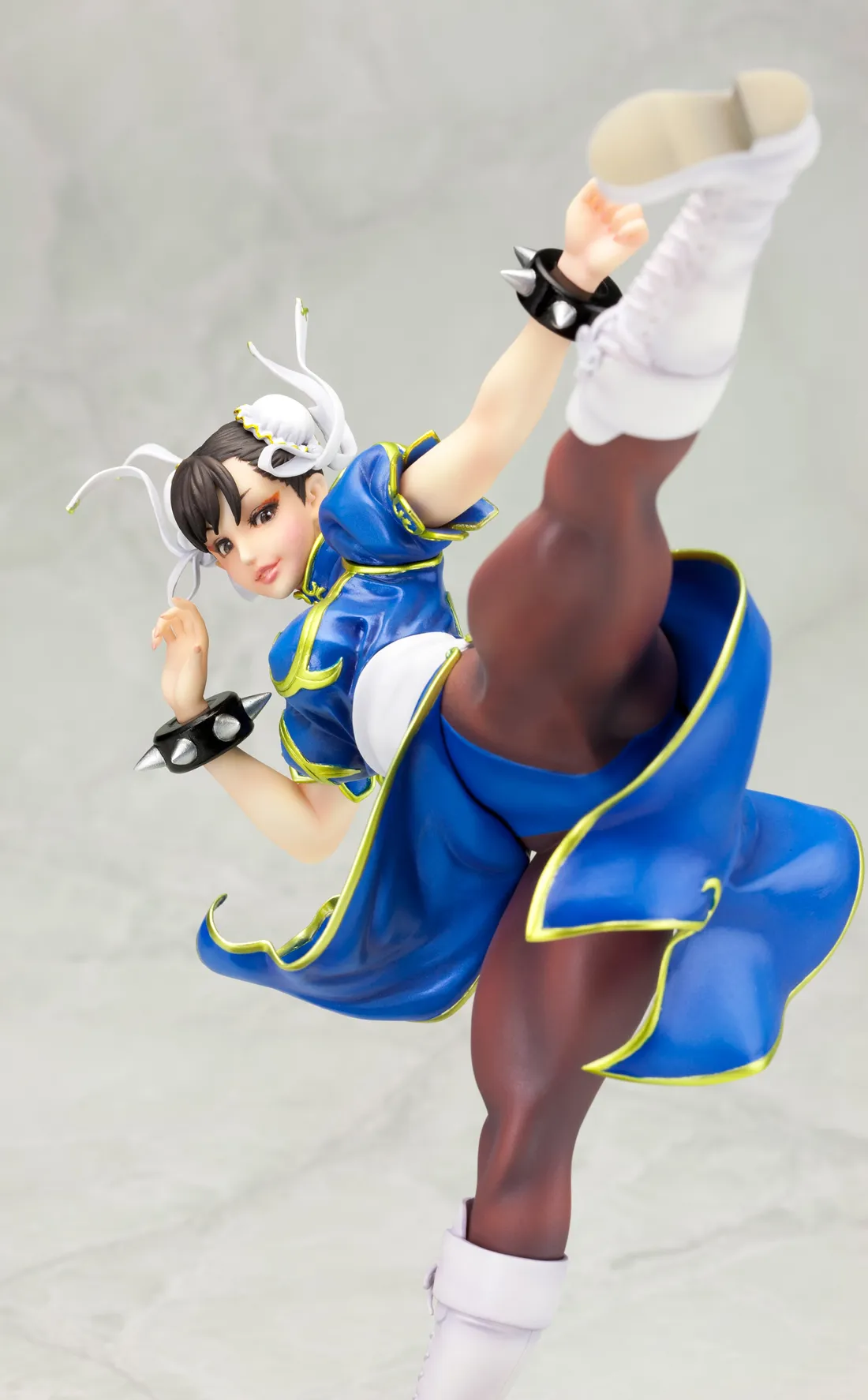 Kotobukiya Reveals Its High Kicking Chun-Li Statue