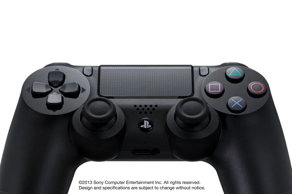 PS4 Bundled With Headset, More DualShock 4 Details Revealed