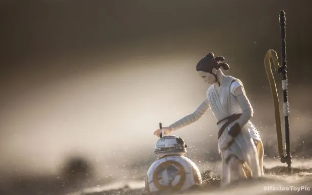  Hasbro Launches Star Wars Fan Figure Photo Series 