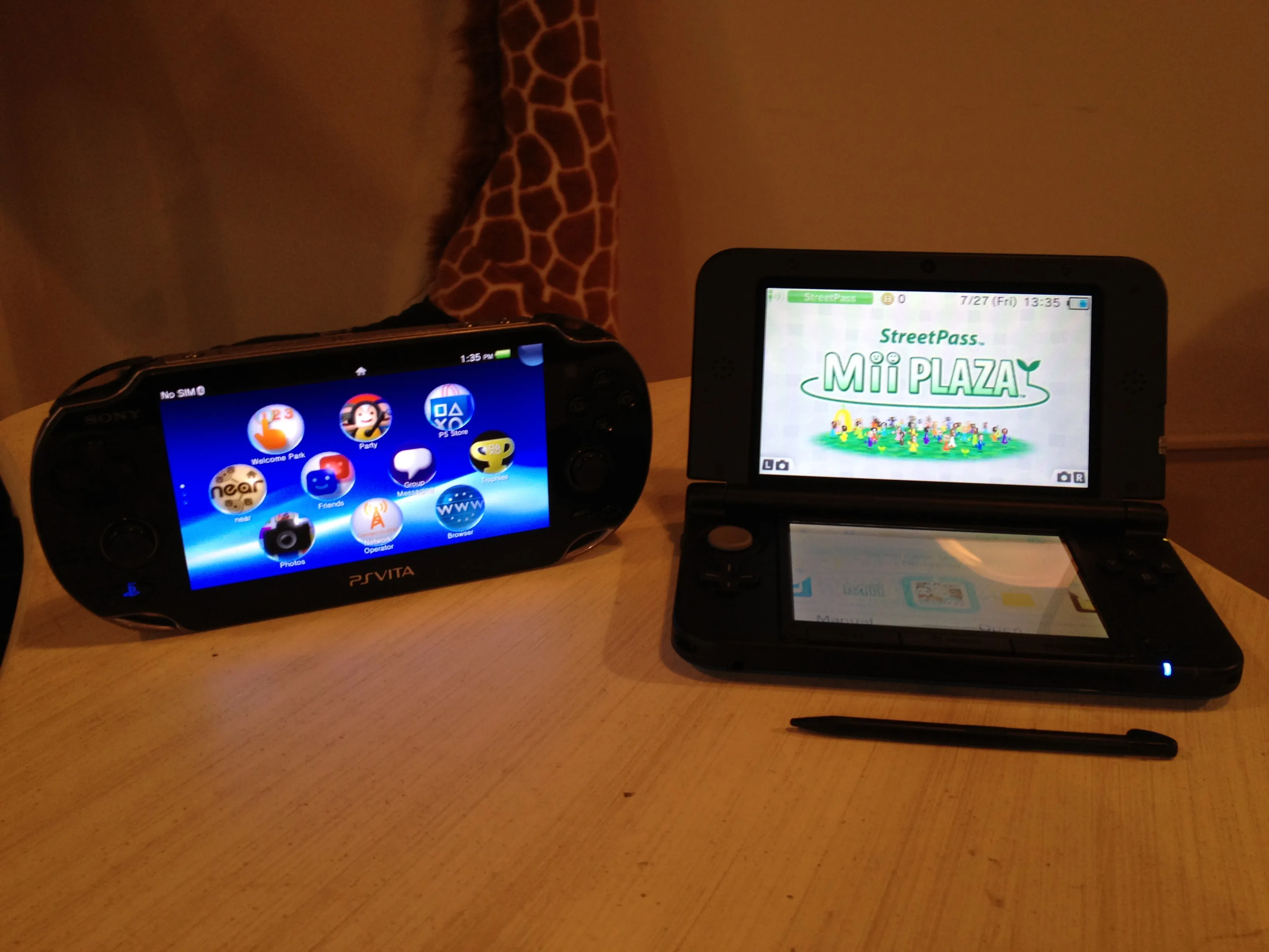 Nintendo 3DS XL Unboxing And Comparison