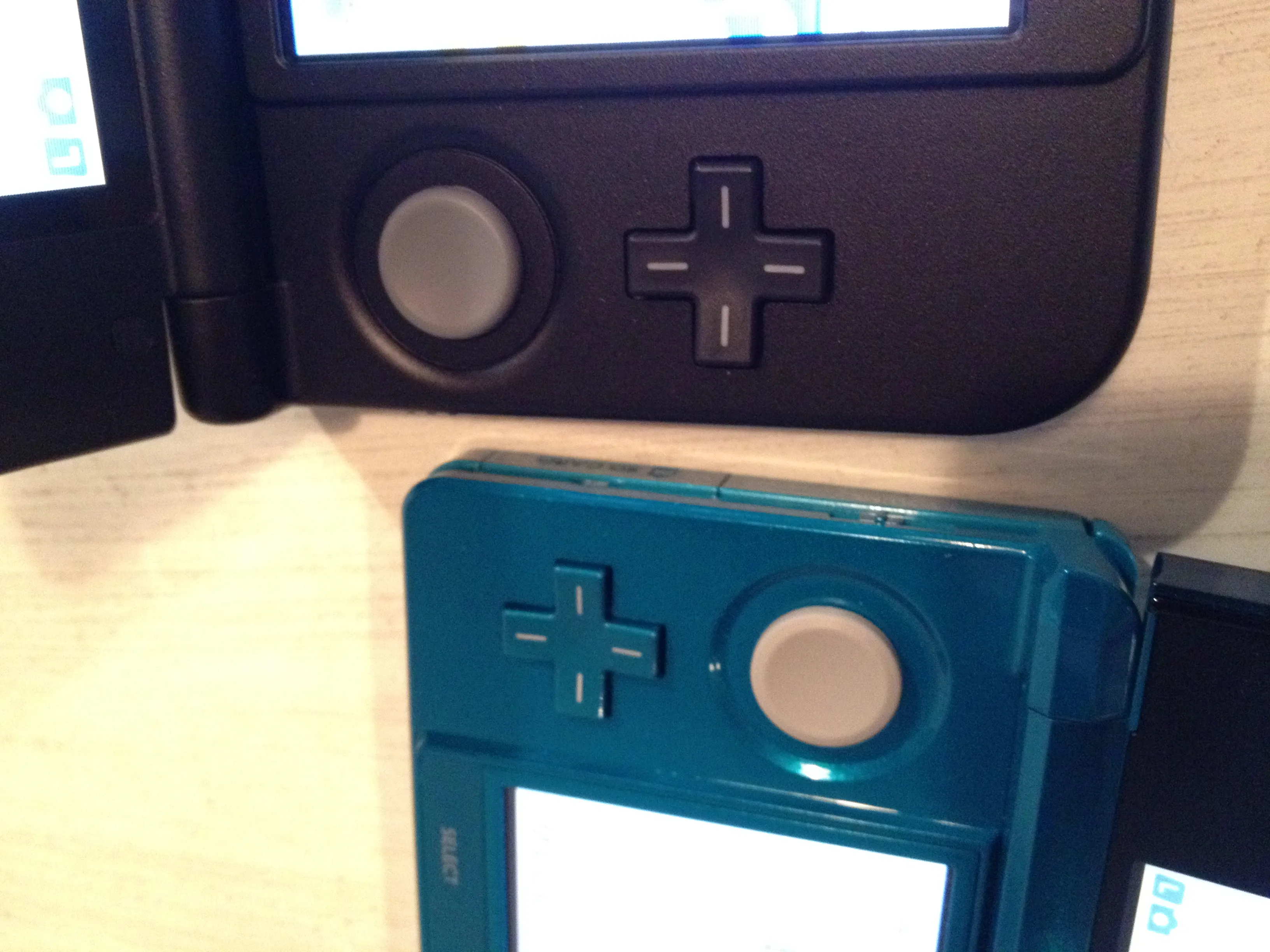 Nintendo 3DS XL Unboxing And Comparison