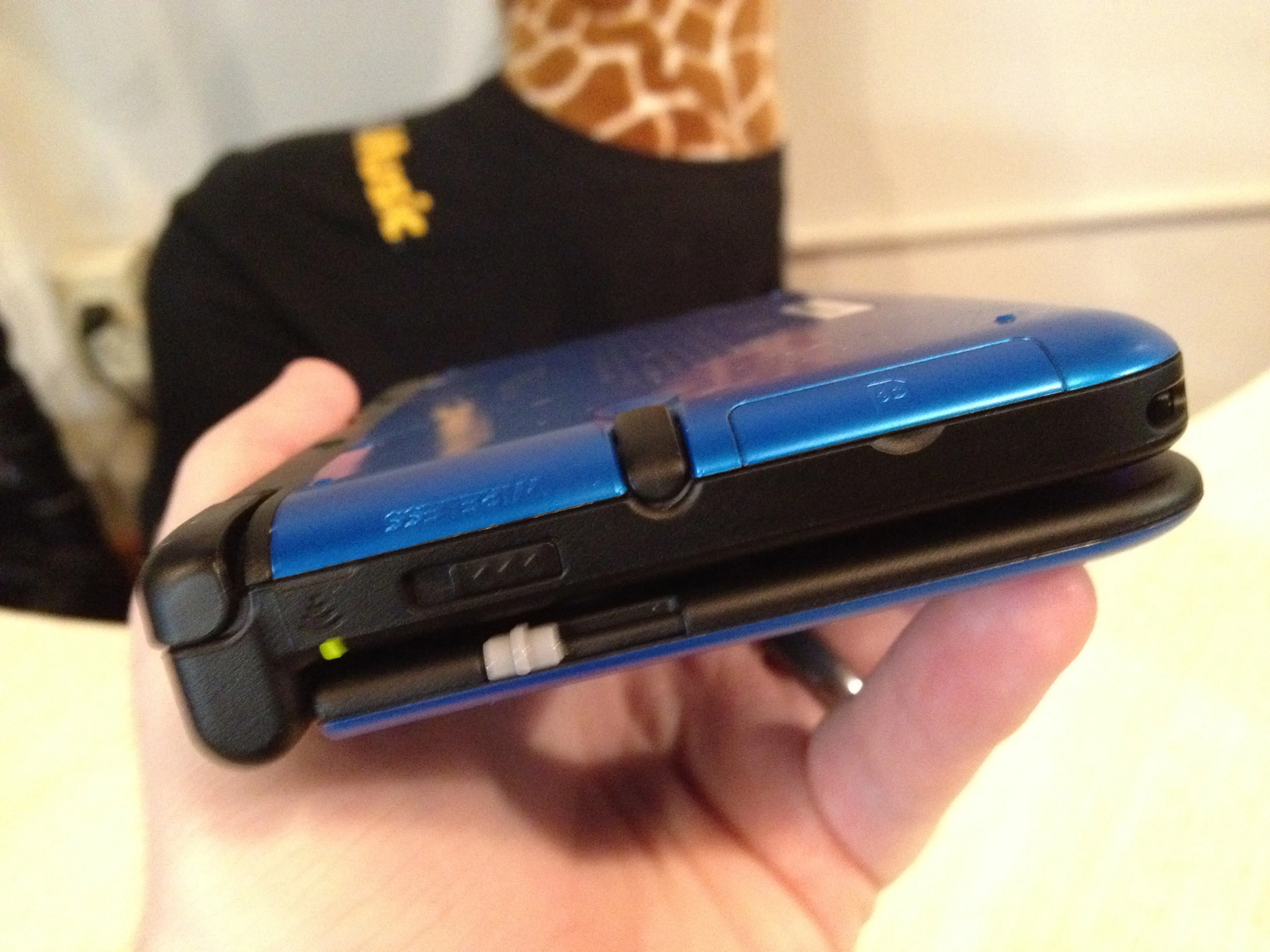 Nintendo 3DS XL Unboxing And Comparison